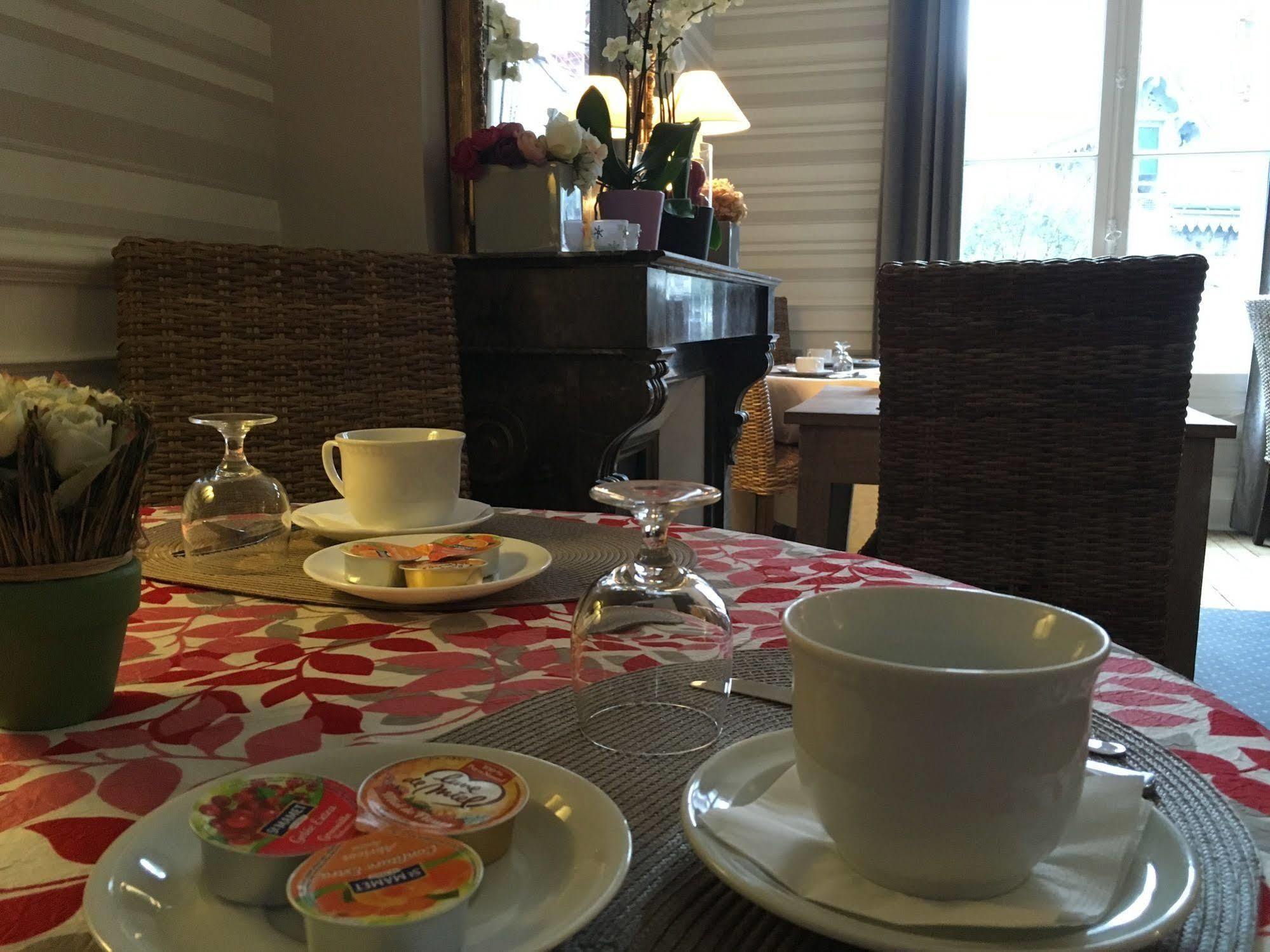 Hotel Val De Loire Τουρ Εξωτερικό φωτογραφία